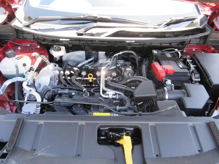 2025 Nissan X-TRAIL ST