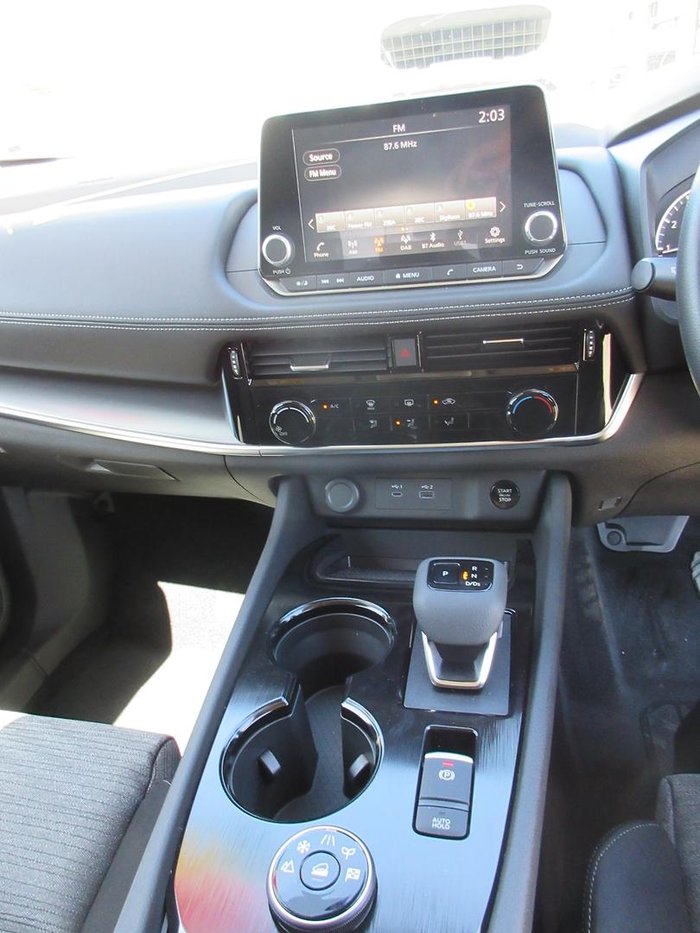 2025 Nissan X-TRAIL ST