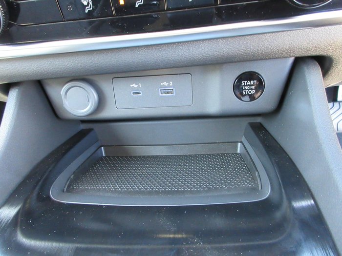 2025 Nissan X-TRAIL ST