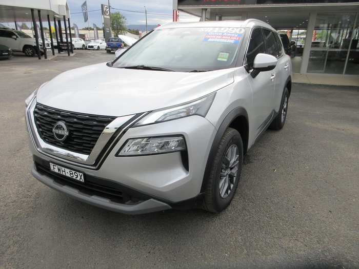 2025 Nissan X-TRAIL ST