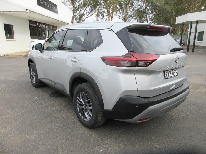 2025 Nissan X-TRAIL ST