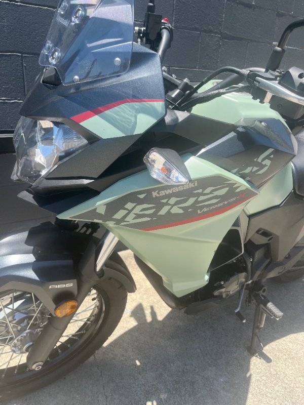 2023 Kawasaki VERSYS-X 300 SE GREEN
