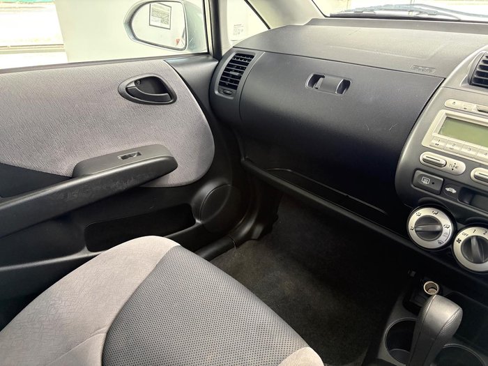 2007 Honda Jazz GLi GD Alabaster Silver