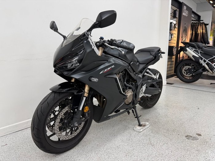2021 Honda CBR650R Black