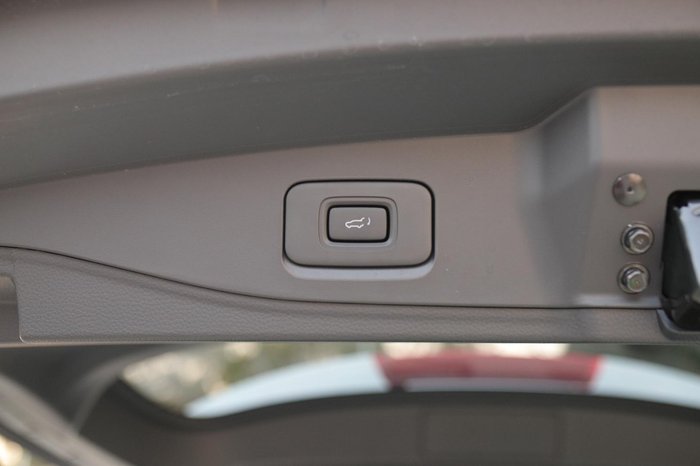 2024 Isuzu MU-X LS-U