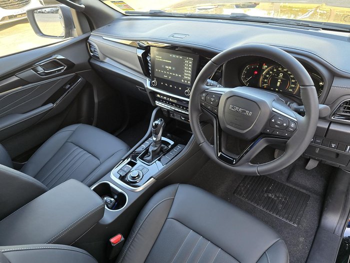 2025 Isuzu MU-X LS-T