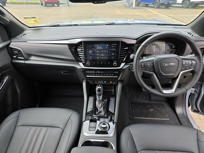 2025 Isuzu MU-X X-TERRAIN