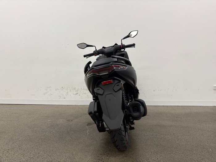 2025 CFMOTO 2025 Cf Moto 150CC 150 SC Scooter Gem Black