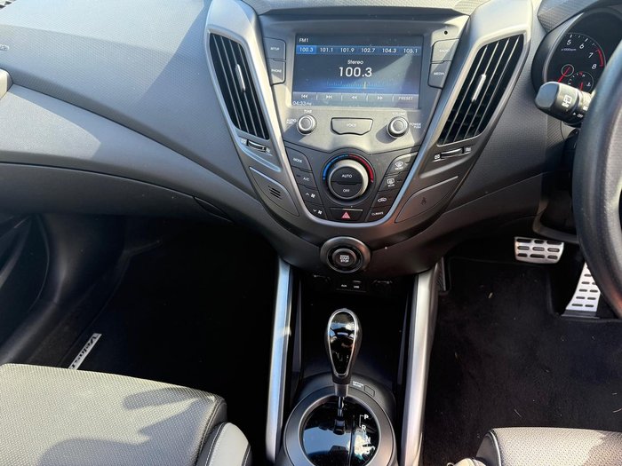 2017 Hyundai Veloster SR Turbo