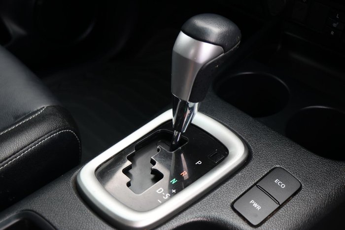 2023 Toyota Hilux SR5 GUN126R 4X4 Dual Range Frosted White