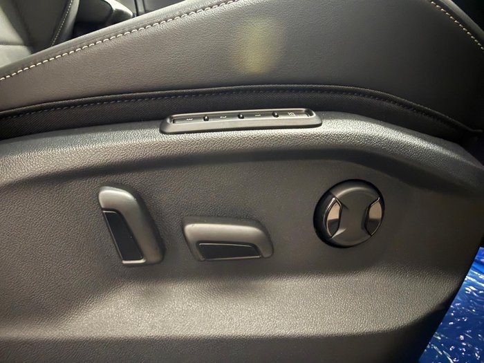 2025 Volkswagen T-Roc 140TSI R-Line