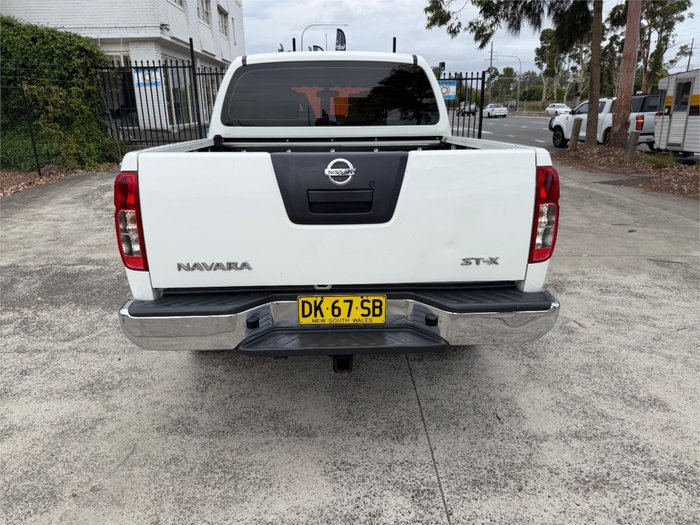 2010 NISSAN NAVARA ST-X (4x4)