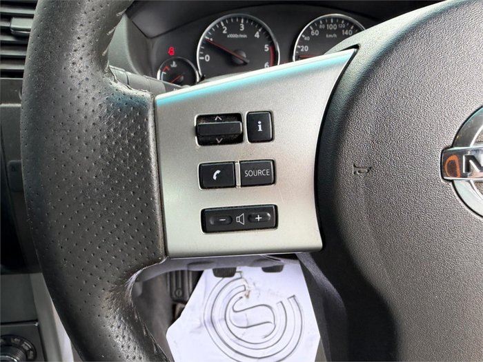 2010 NISSAN NAVARA ST-X (4x4)