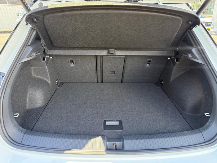 2025 Volkswagen T-Roc 140TSI R-Line