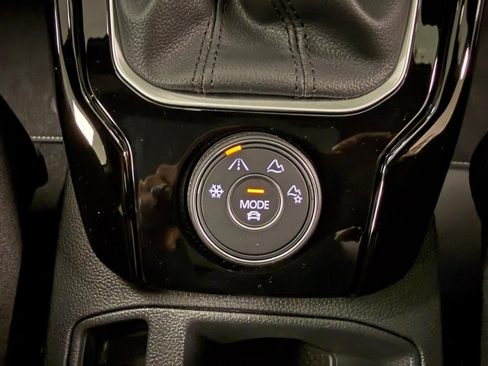 2025 Volkswagen T-Roc 140TSI R-Line