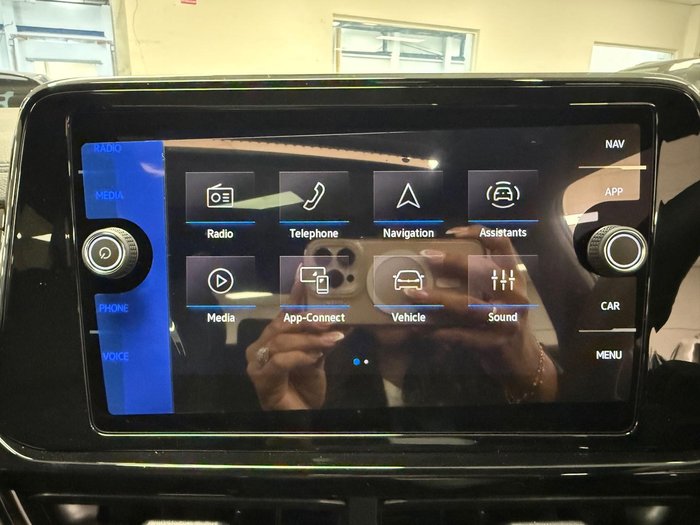 2025 Volkswagen T-Roc 140TSI R-Line