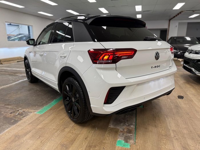 2025 Volkswagen T-Roc 140TSI R-Line