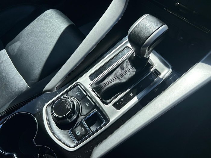 2017 Mitsubishi Pajero Sport GLS