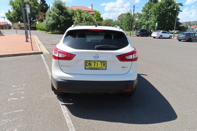2016 Nissan QASHQAI Ti