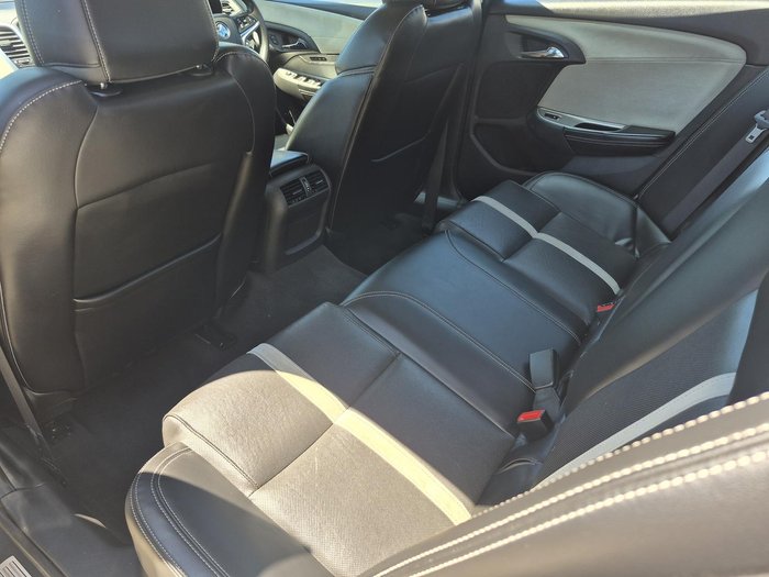 2016 Holden Calais VF Series II MY16 Heron White