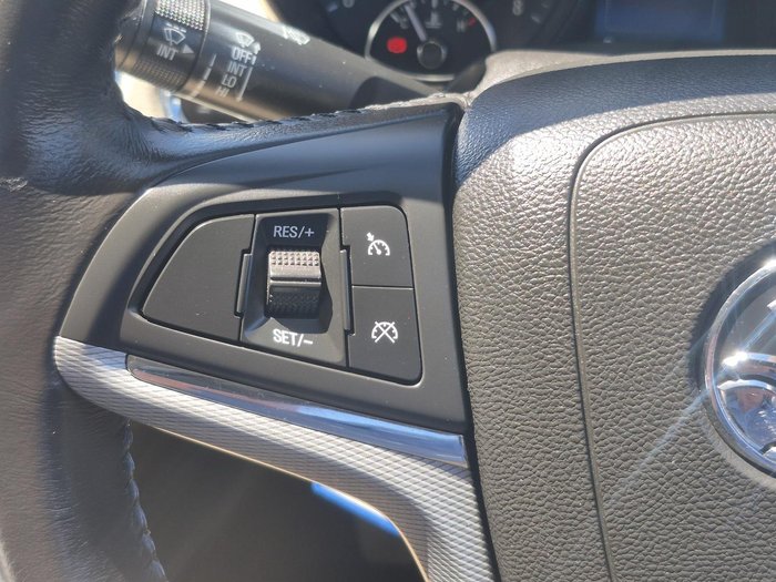 2016 Holden Calais VF Series II MY16 Heron White