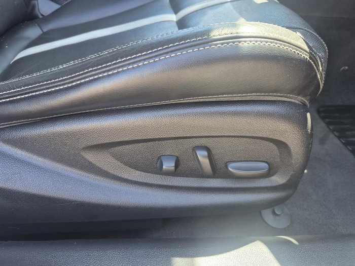 2016 Holden Calais VF Series II MY16 Heron White