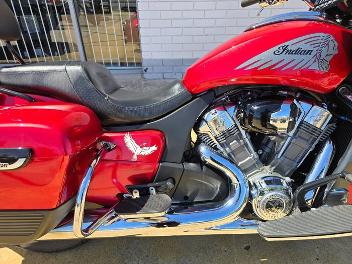 2021 INDIAN CHALLENGER LIMITED Red