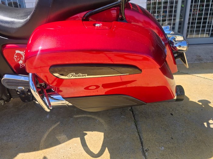 2021 INDIAN CHALLENGER LIMITED Red