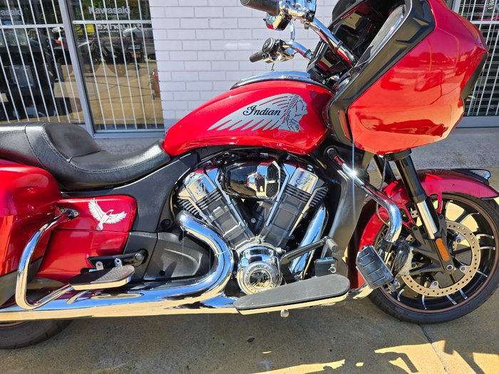 2021 INDIAN CHALLENGER LIMITED Red