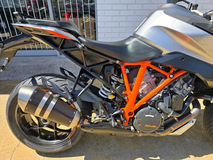 2017 Ktm 1290 SUPER DUKE GT silver