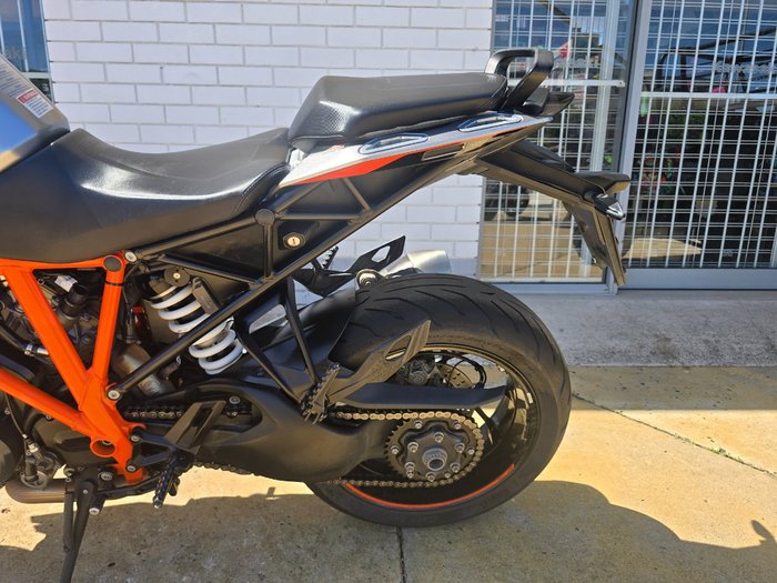 2017 Ktm 1290 SUPER DUKE GT silver