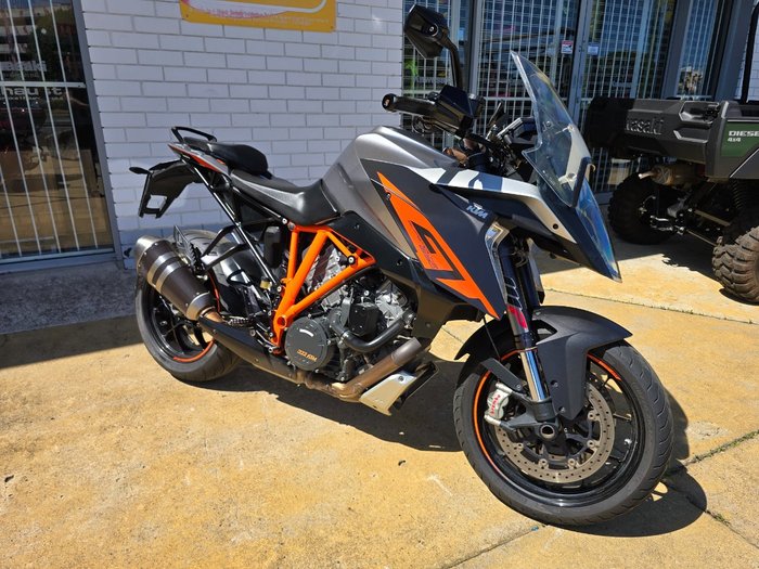 2017 Ktm 1290 SUPER DUKE GT silver