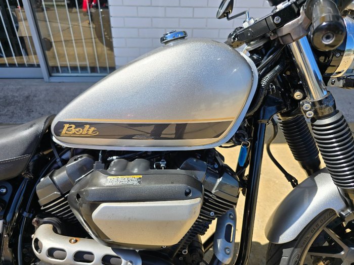 2015 YAMAHA C-SPEC BOLT silver