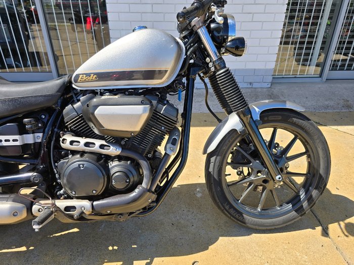 2015 YAMAHA C-SPEC BOLT silver