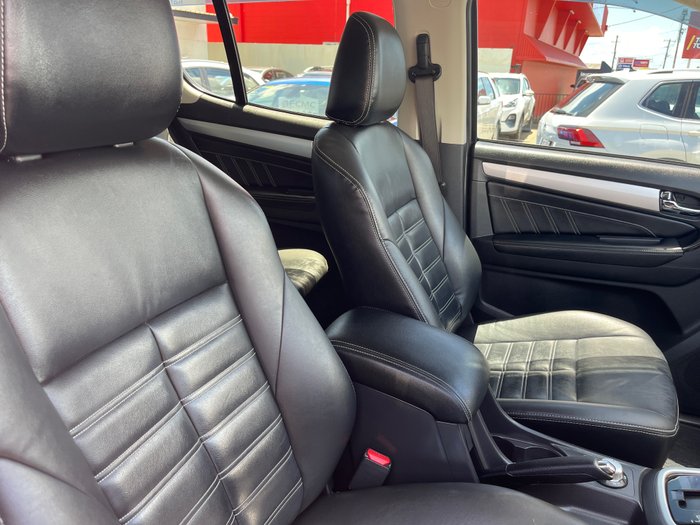 2018 Isuzu MU-X LS-T