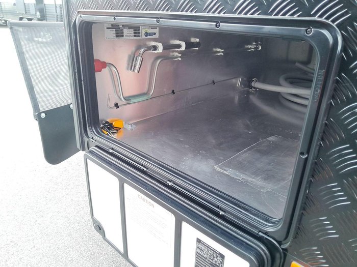 2025 Windsor Genesis 220Md Wild 22' 2 Bunk