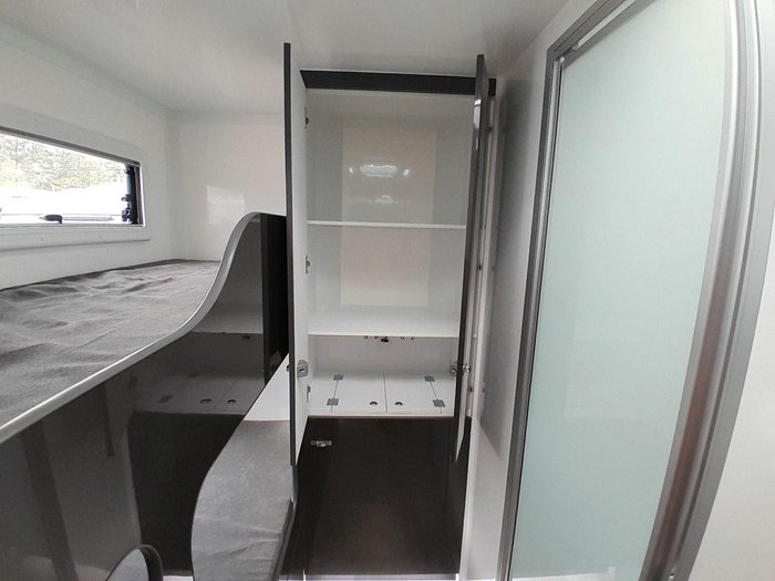 2025 Windsor Genesis 220Md Wild 22' 2 Bunk