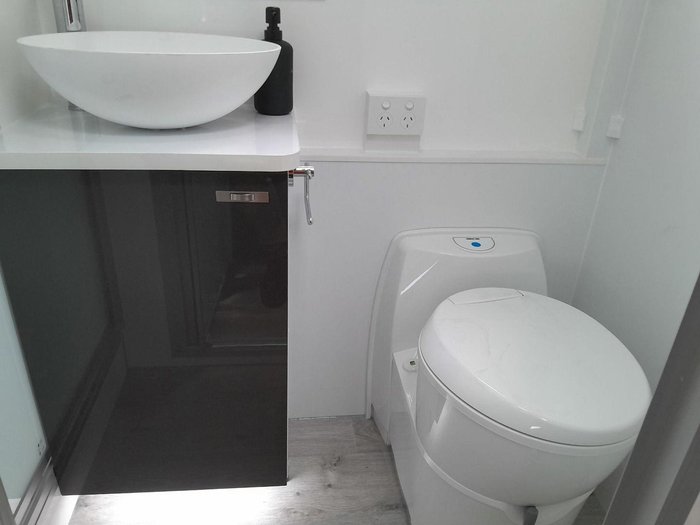 2025 Windsor Genesis 220Md Wild 22' 2 Bunk