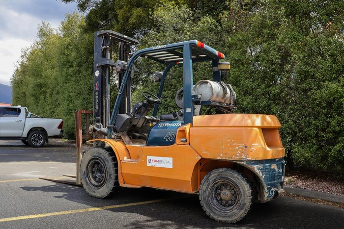2008 Toyota 4T Forklift Orange