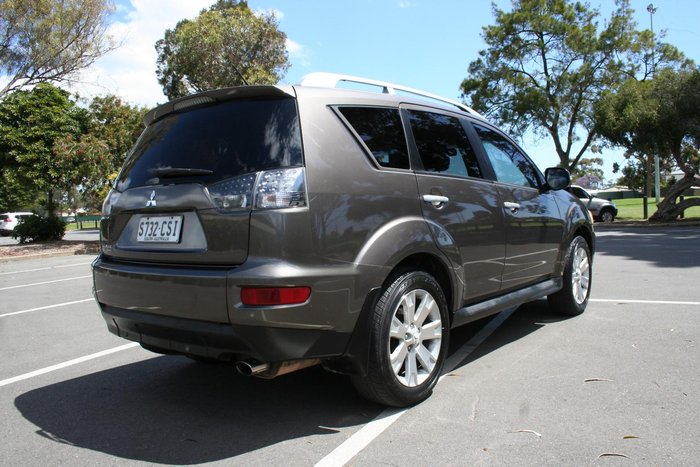 2009 Mitsubishi Outlander LS ZH MY10 4X4 On Demand Iron Bark
