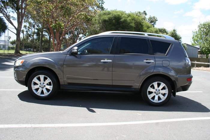 2009 Mitsubishi Outlander LS ZH MY10 4X4 On Demand Iron Bark