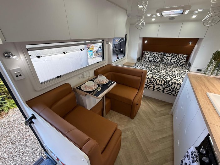 2025 Urban Caravans Tourer 18'9