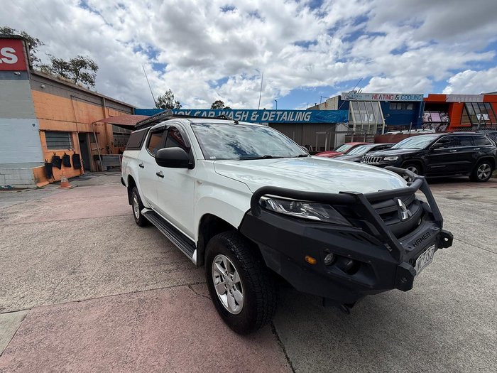 2022 Mitsubishi Triton GLX MR MY23 4X4 Dual Range White