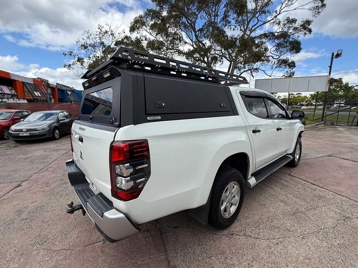 2022 Mitsubishi Triton GLX MR MY23 4X4 Dual Range White