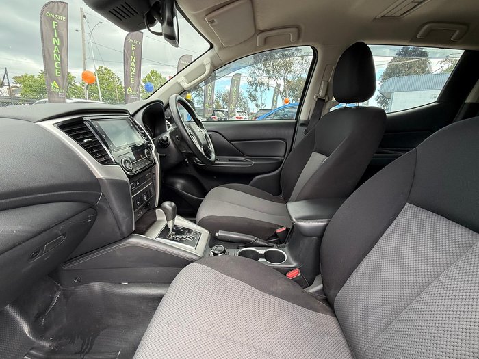 2022 Mitsubishi Triton GLX MR MY23 4X4 Dual Range White