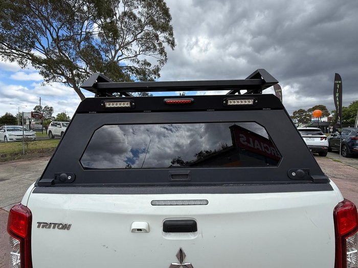 2022 Mitsubishi Triton GLX MR MY23 4X4 Dual Range White