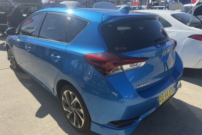 2017 TOYOTA COROLLA ZR