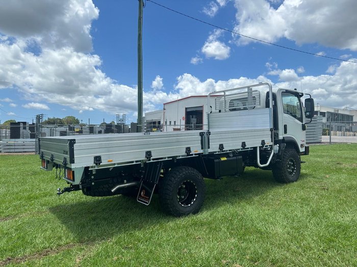 2025 Isuzu Nps NPS 75-155 White