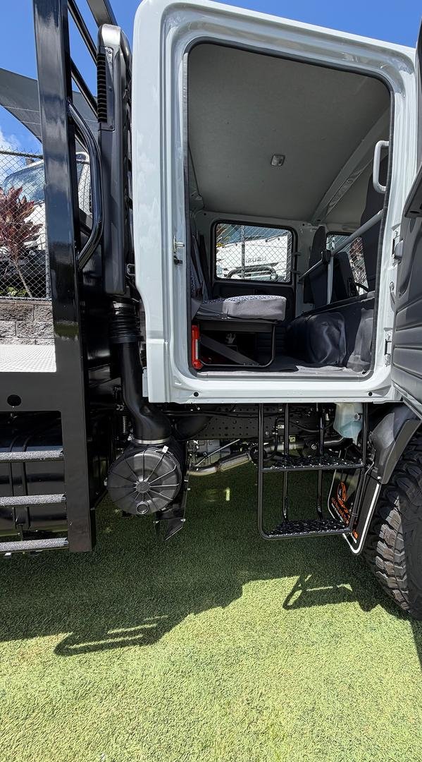 2025 Isuzu N Series NPS 75/45-155 White