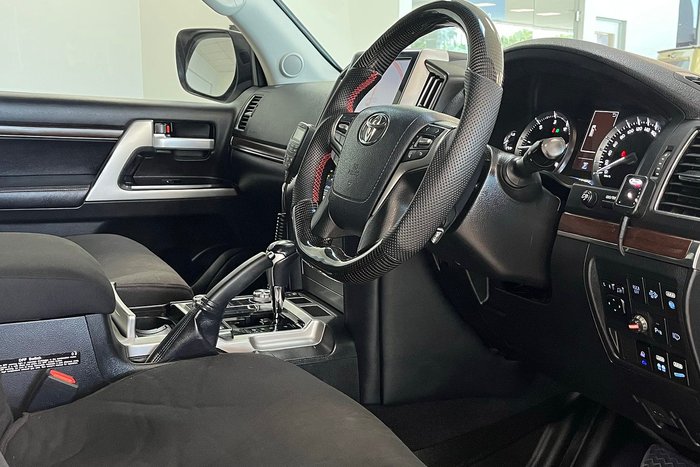 2017 Toyota Landcruiser VX